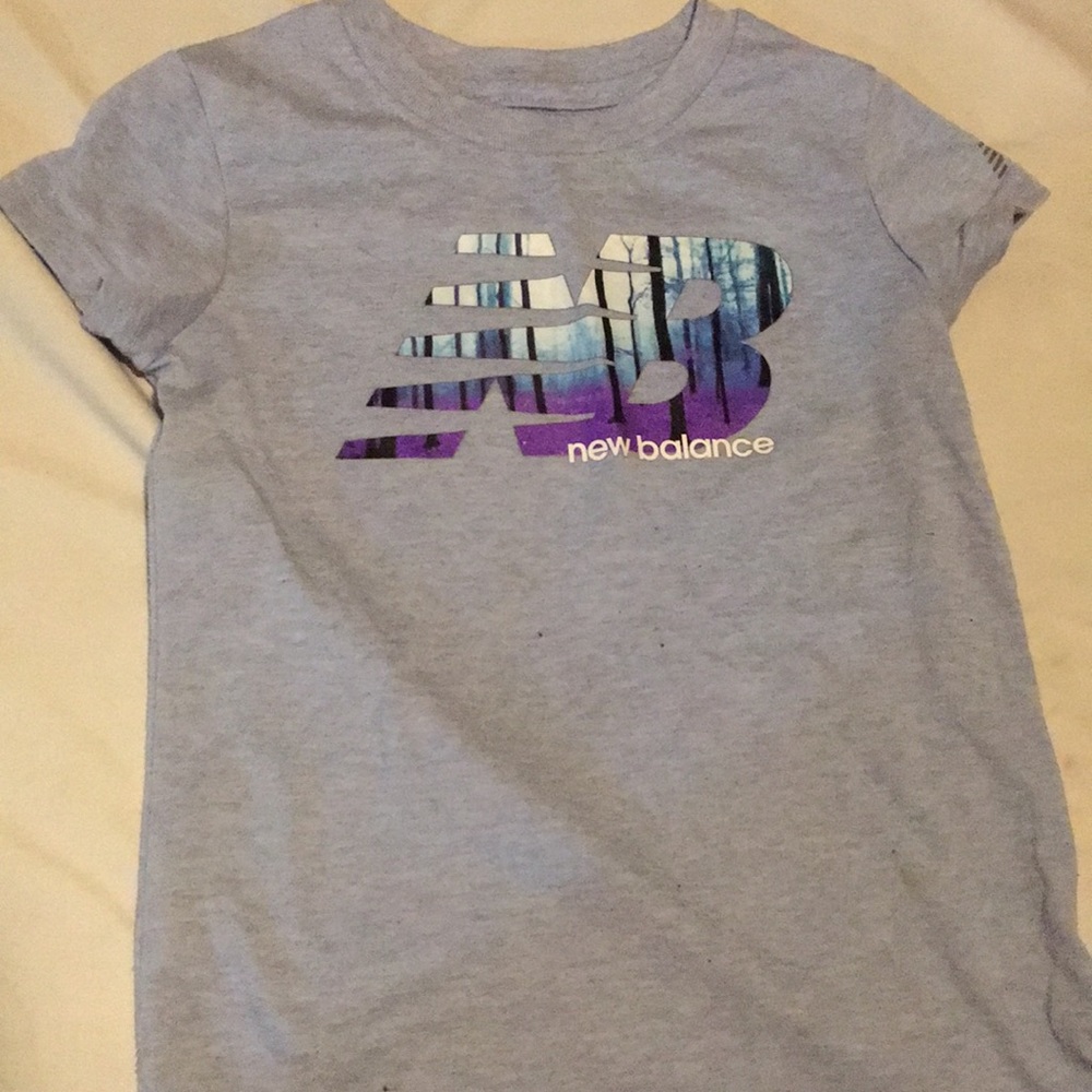 Girls New balance shirt